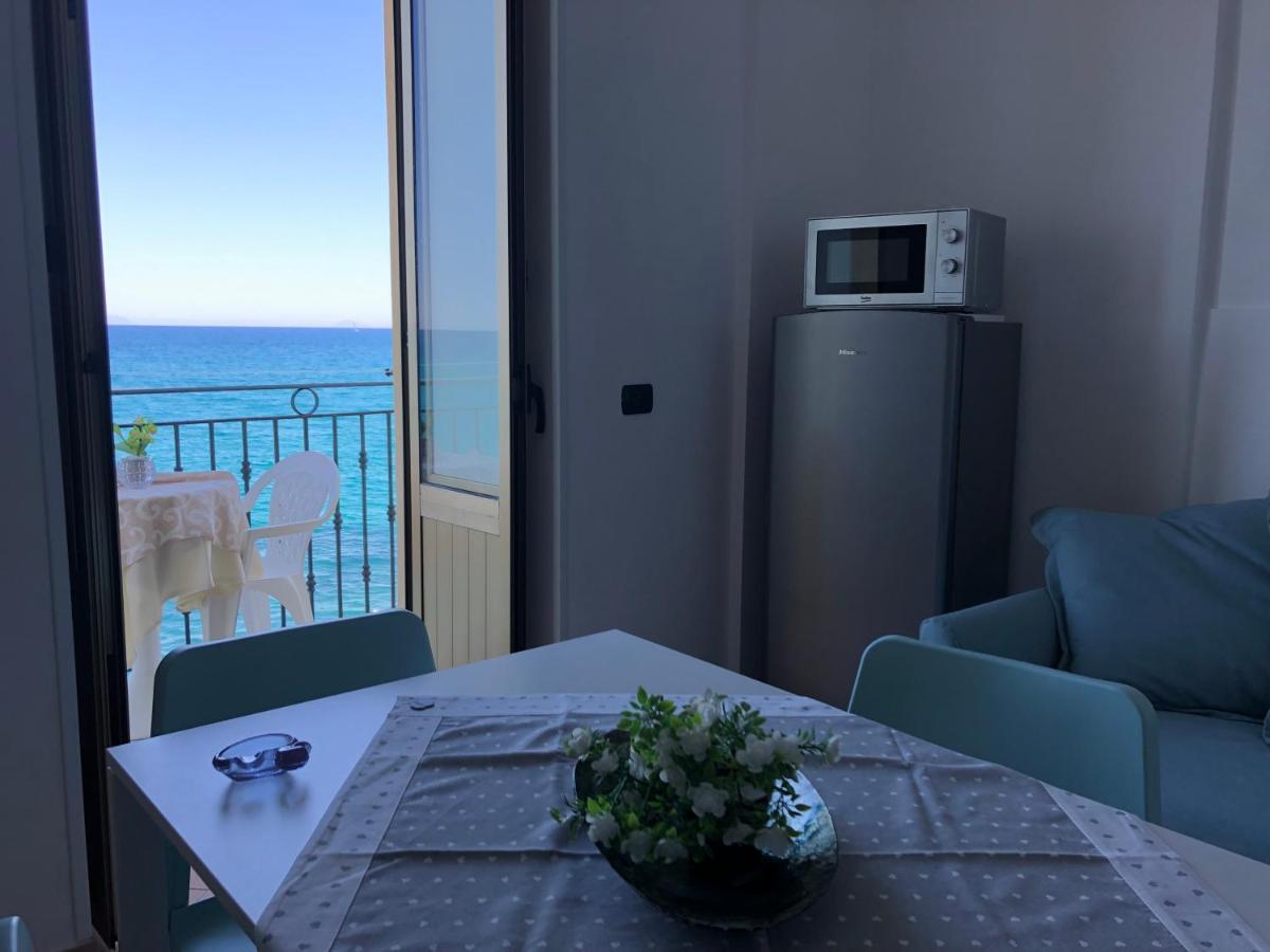 La Casa Sulla Scogliera Apartment Cefalu Exterior photo